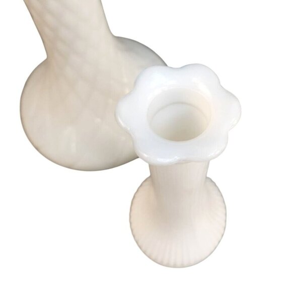 White Milk Glass Bud Vases Set Of 2 With Ribbed & Diamond Pattern Design Vintage - Picture 3 of 13